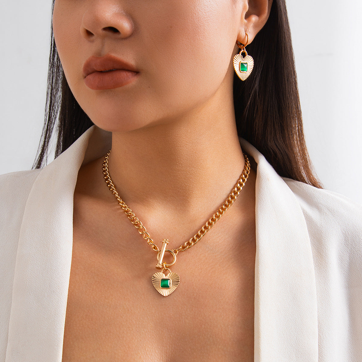Diamond Heart Pendant Necklace Set – Luxury Style