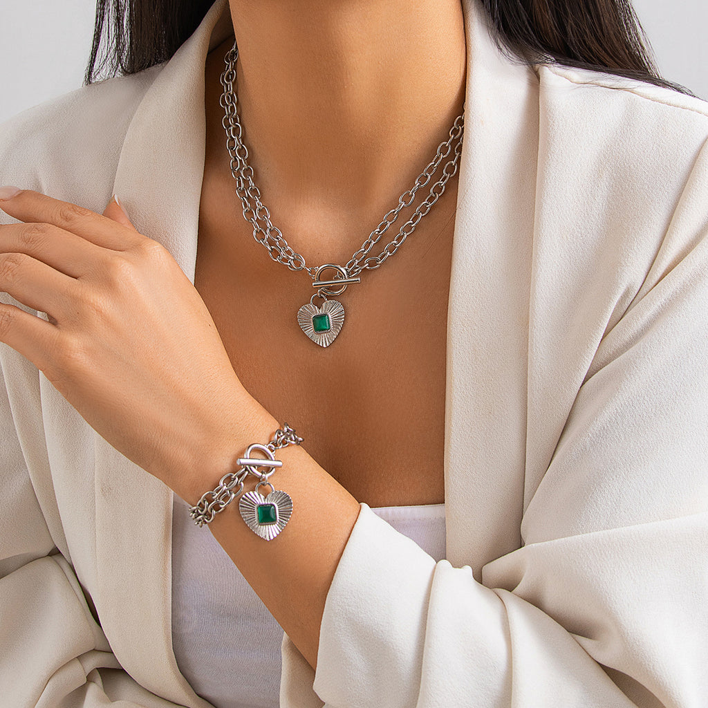 Diamond Heart Pendant Necklace Set – Luxury Style