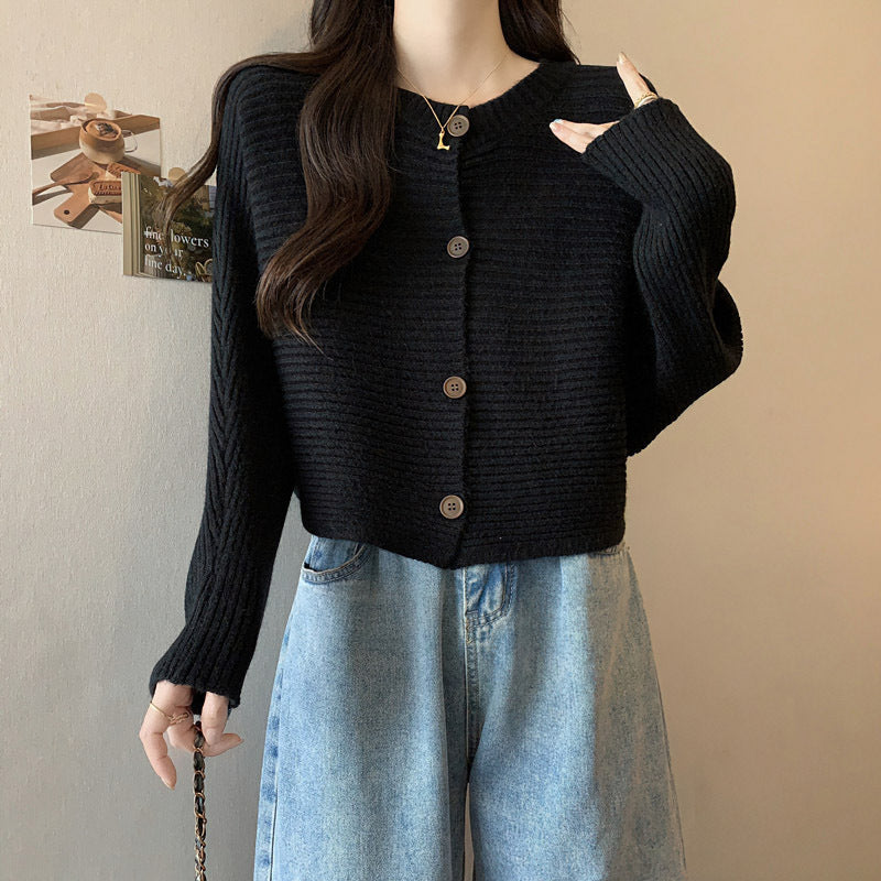 Knitted cardigan sweater jacket for women