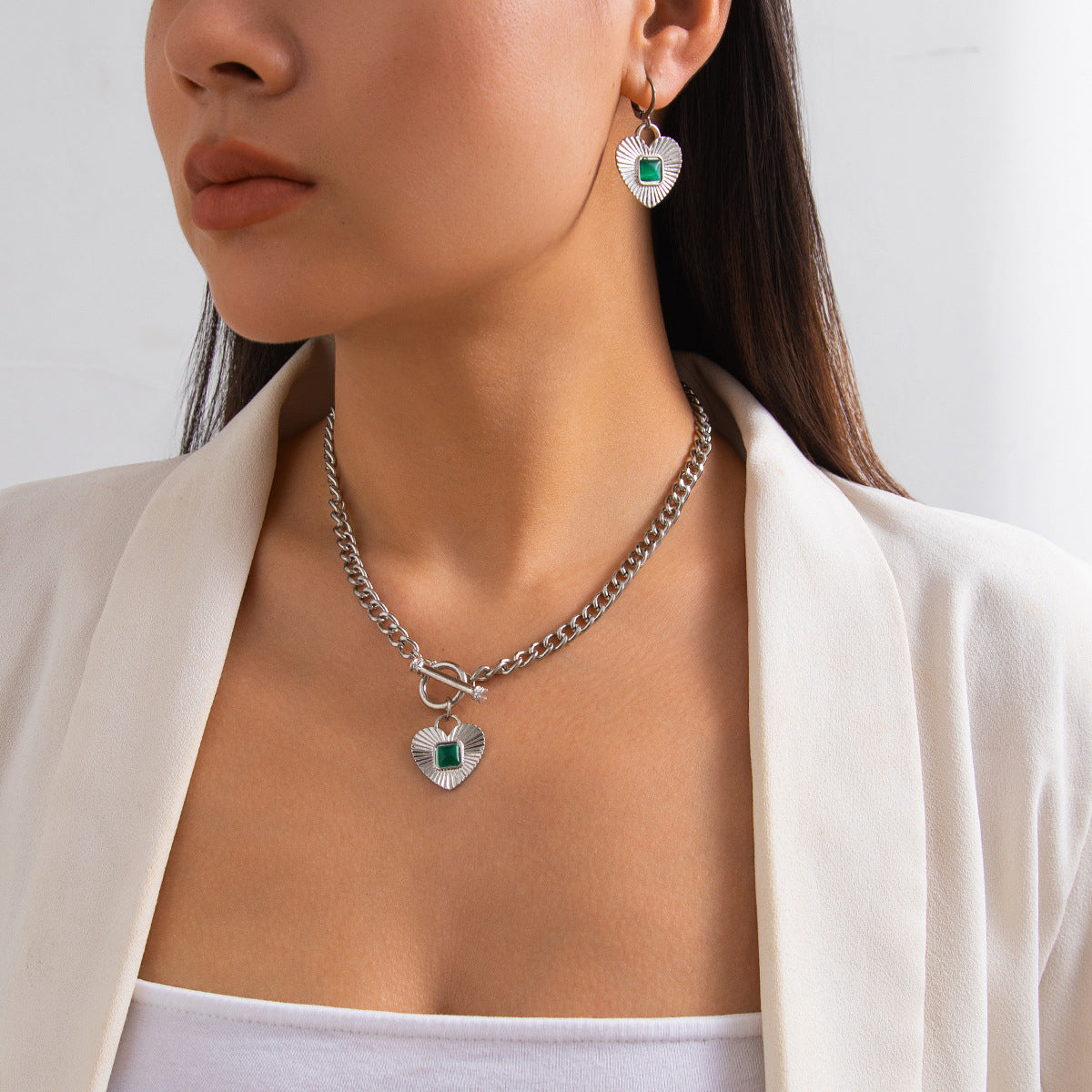 Diamond Heart Pendant Necklace Set – Luxury Style